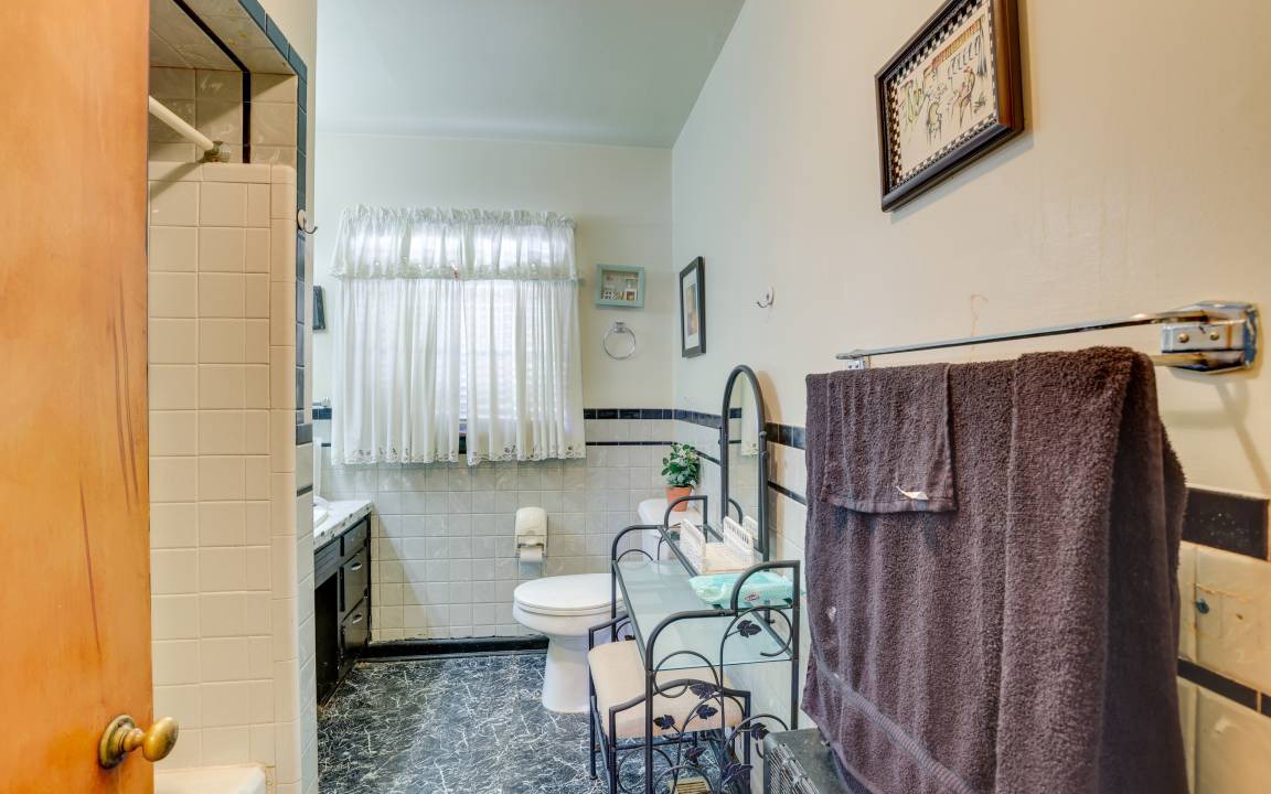 Photo of Bathroom in Shannon