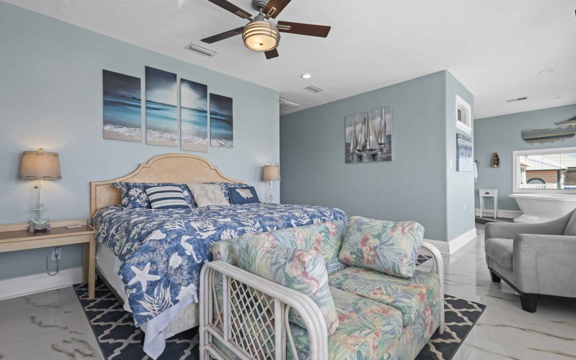 Photo of Bedroom in Gulf Shores