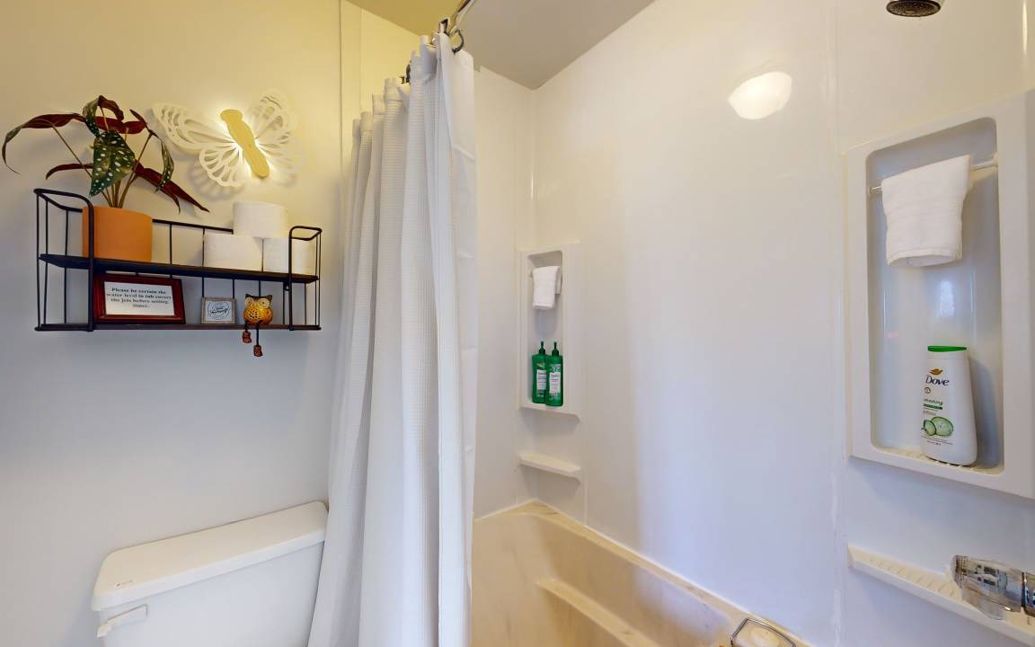 Photo of Bathroom in Ono Island