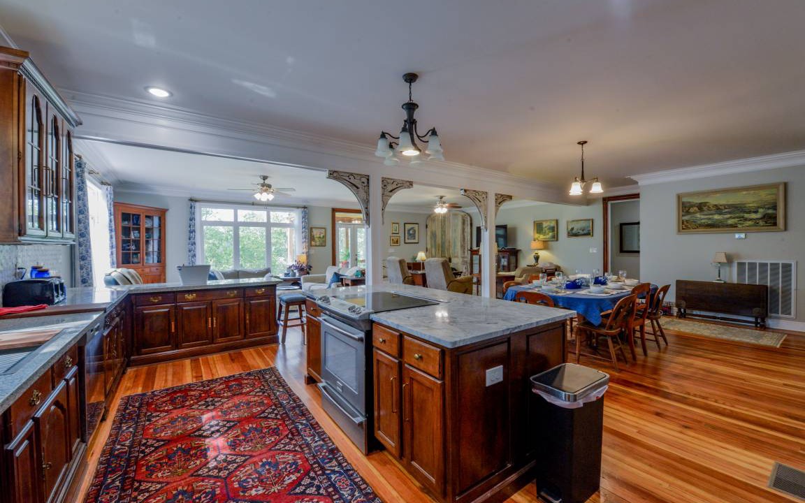 Photo of Kitchen in Samantha