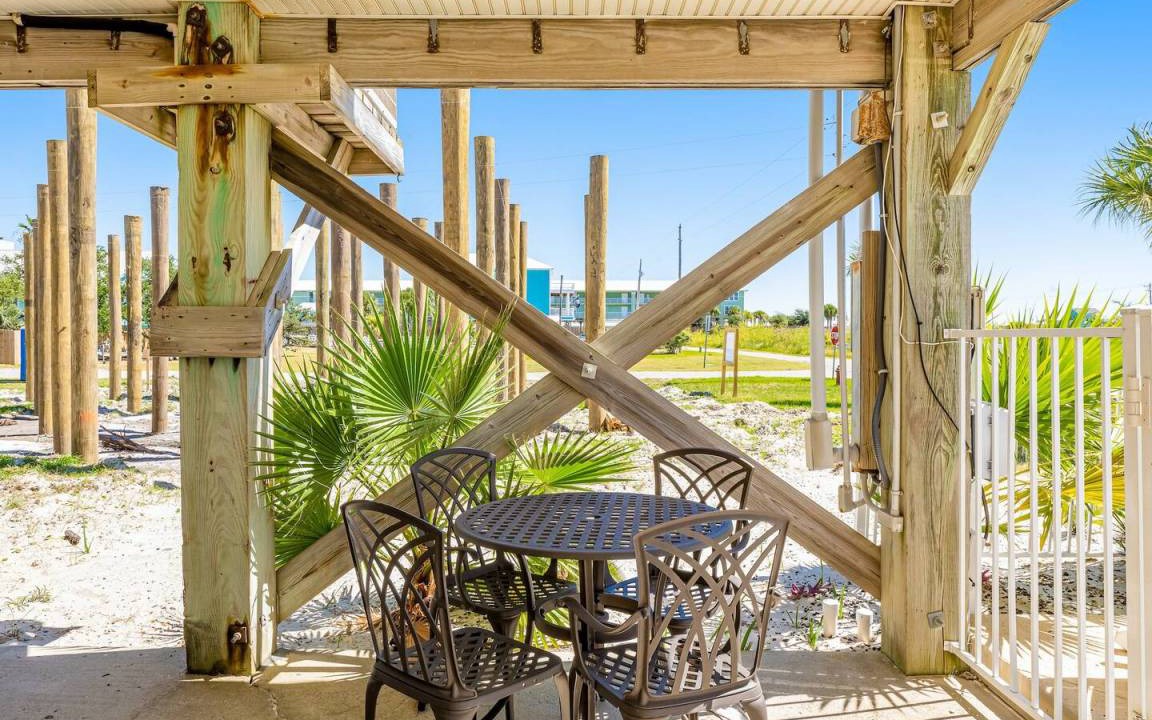 Photo of Patio Balcony in Fort Morgan Pines
