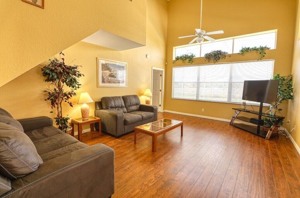 Photo of Livingroom in Pinewood Country Estates