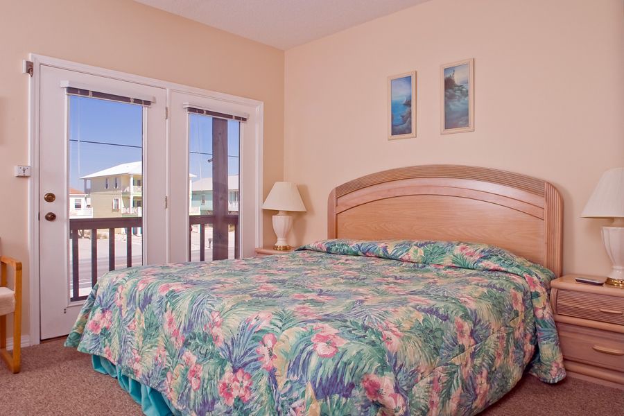 Photo of Bedroom in Gulf Shores