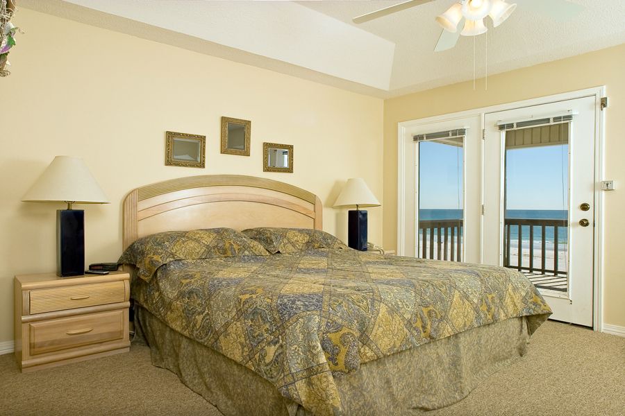 Photo of Bedroom in Gulf Shores