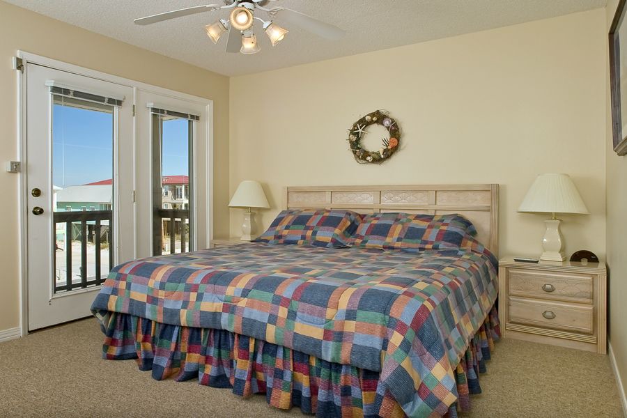 Photo of Bedroom in Gulf Shores