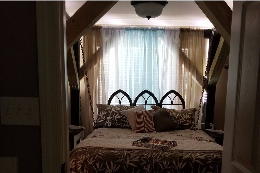 Photo of Bedroom in Hazel Green