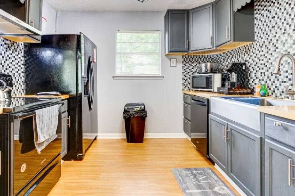 Photo of Kitchen in Theodore