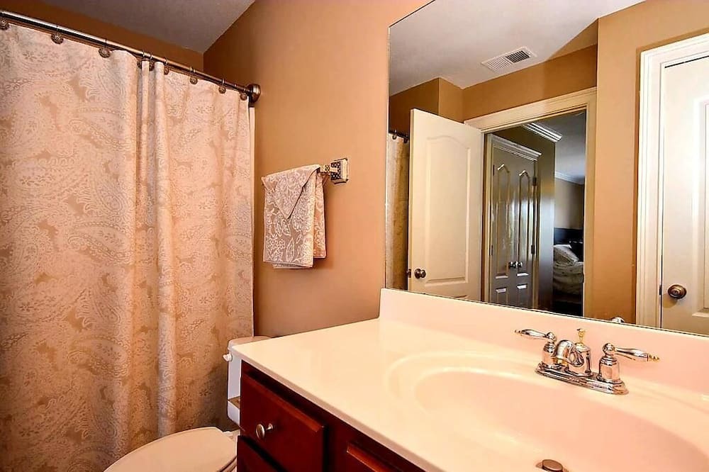 Photo of Bathroom in Alexander City