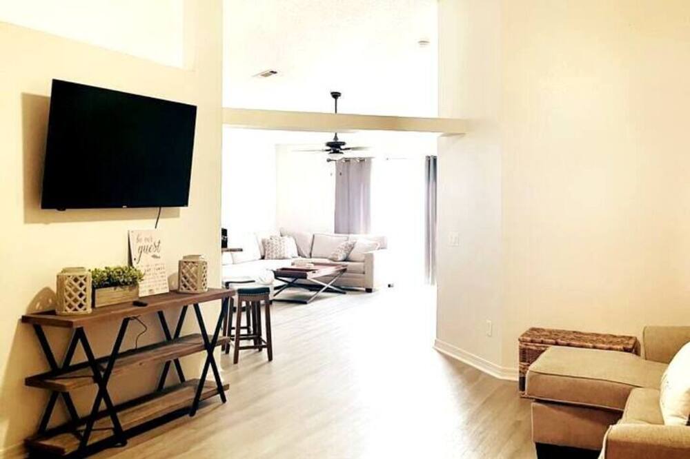 Photo of Livingroom in Bellview