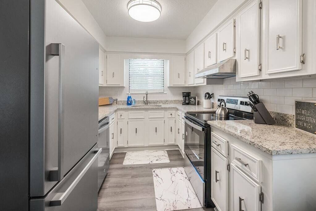 Photo of Kitchen in Theodore