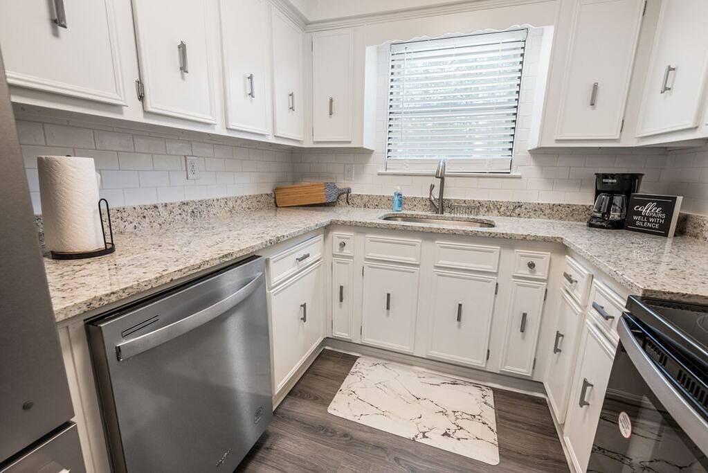Photo of Kitchen in Theodore