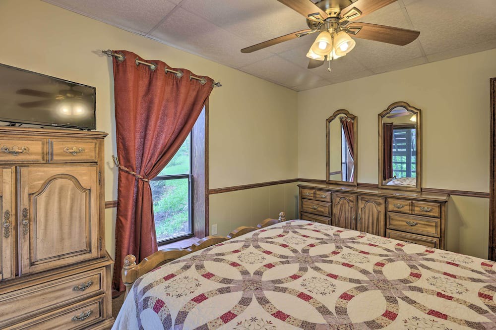 Photo of Bedroom in East Tallassee