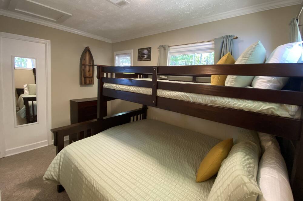 Photo of Bedroom in Coosa County