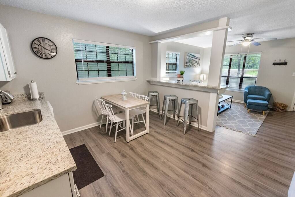 Photo of Kitchen in Saint Elmo