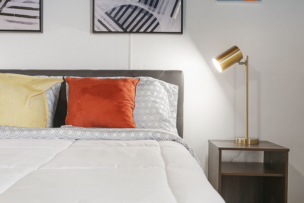 Photo of Bedroom in Normal