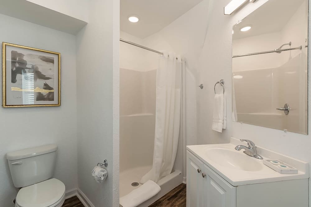 Photo of Bathroom in Tuscaloosa