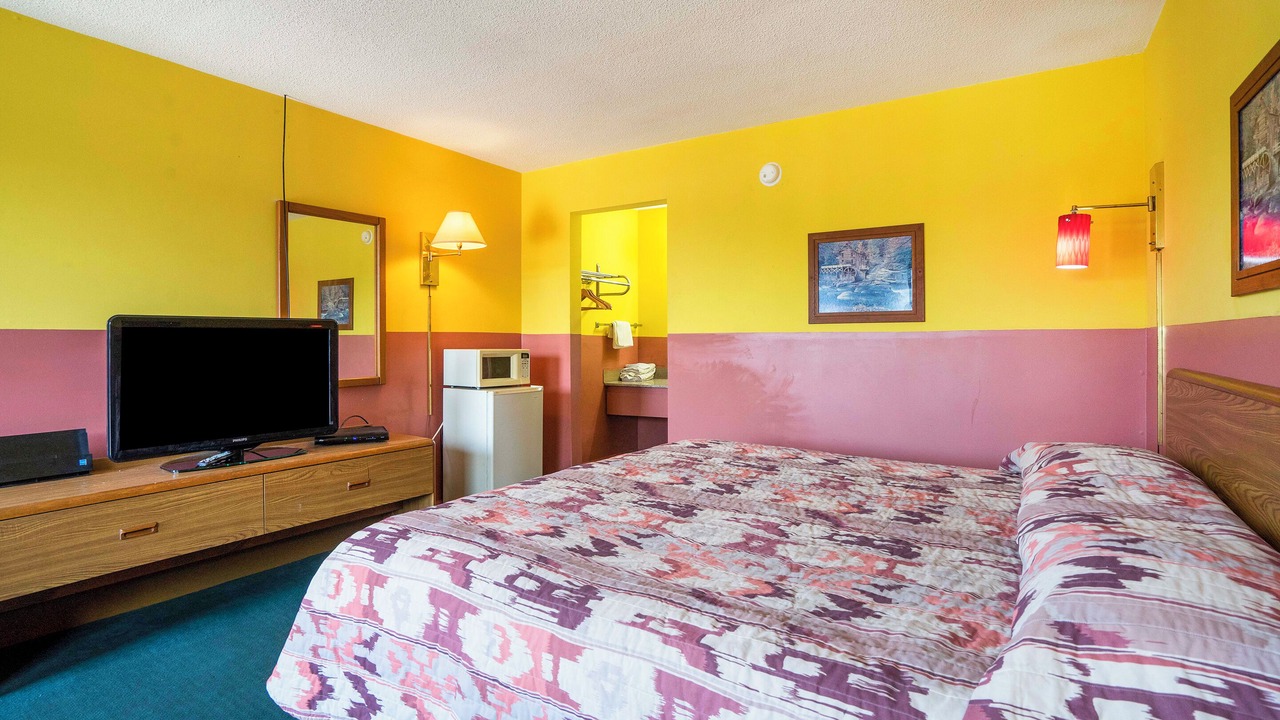 Photo of Bedroom in Opp
