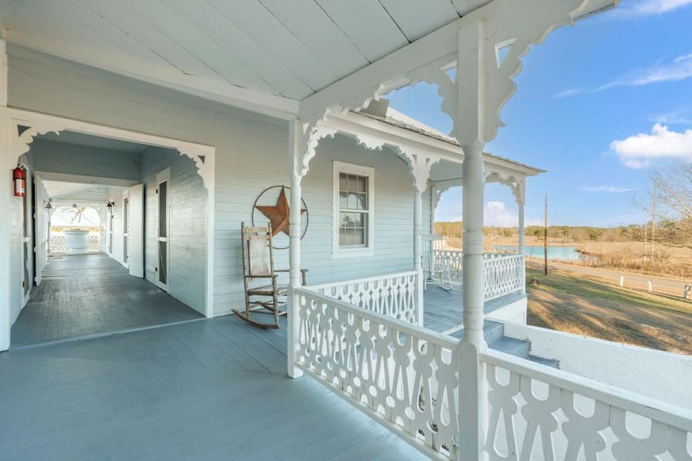 Photo of Outdoor in Eclectic