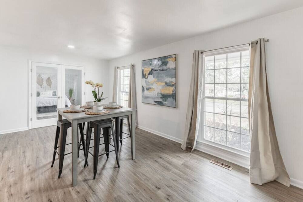 Photo of Bedroom in Decatur