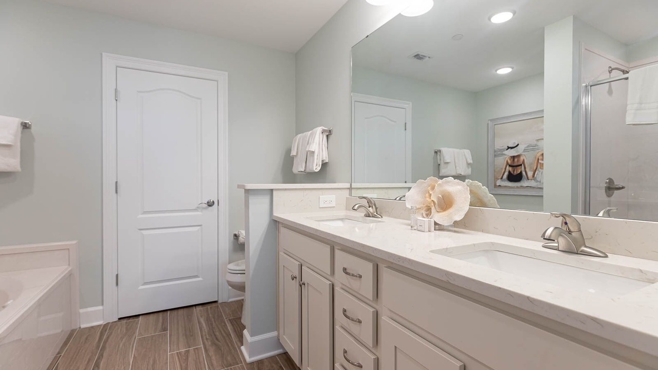 Photo of Bathroom in Orange Beach