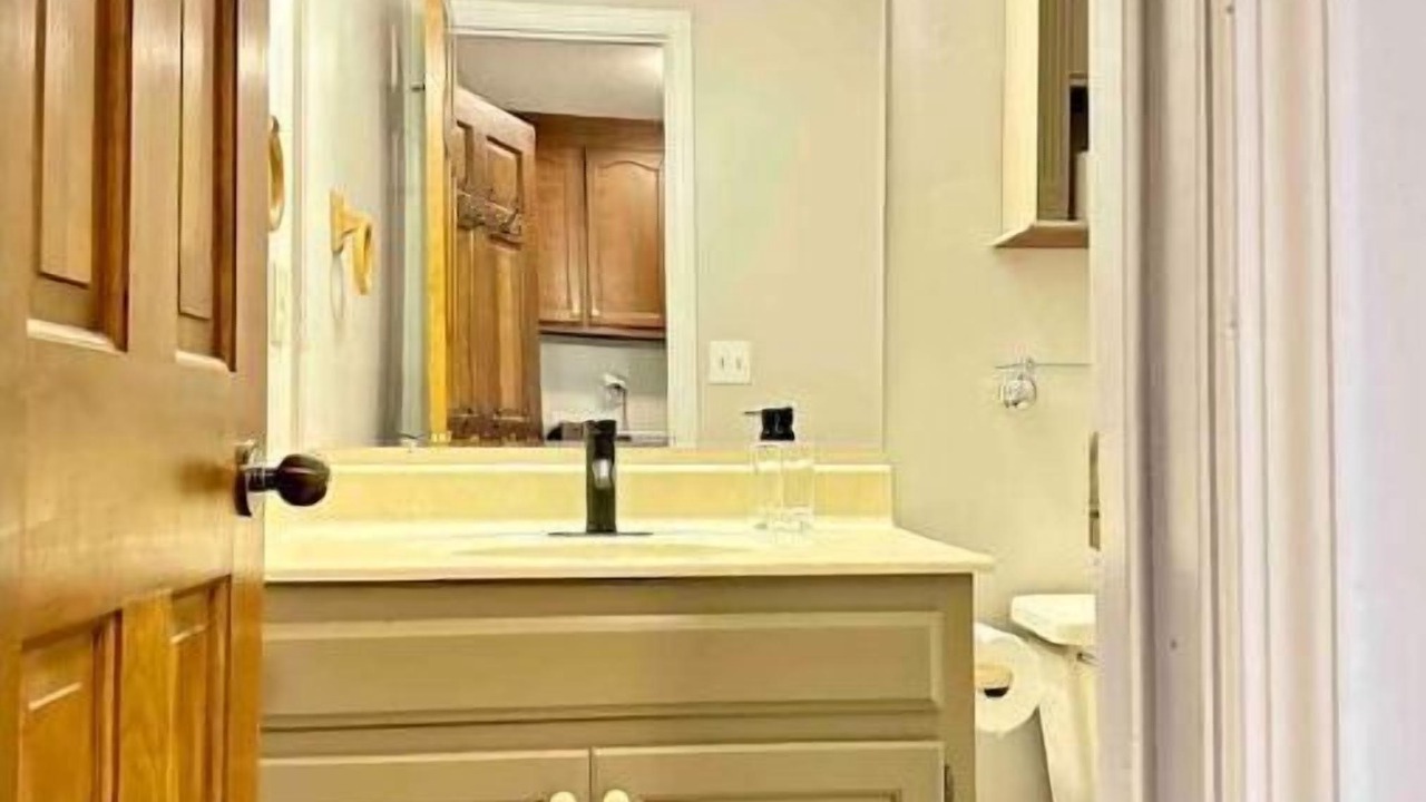Photo of Bathroom in Normal