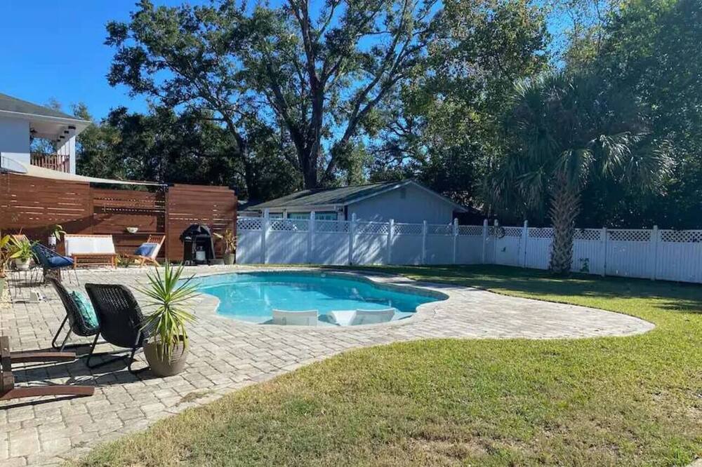 Photo of Outdoor in Southeast Pensacola
