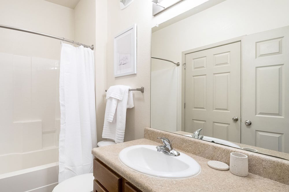 Photo of Bathroom in Shannon