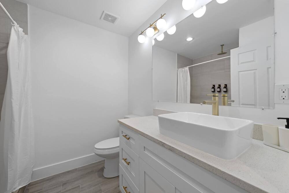 Photo of Bathroom in Liberty City