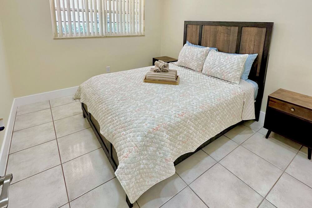 Photo of Bedroom in Sunset