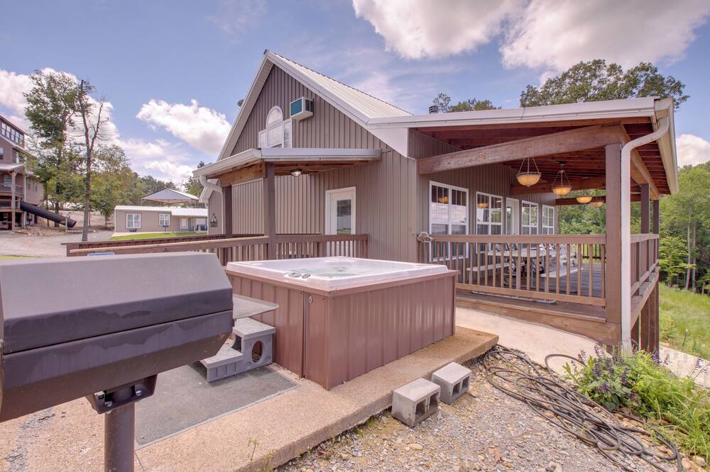 Photo of Outdoor in Bryant