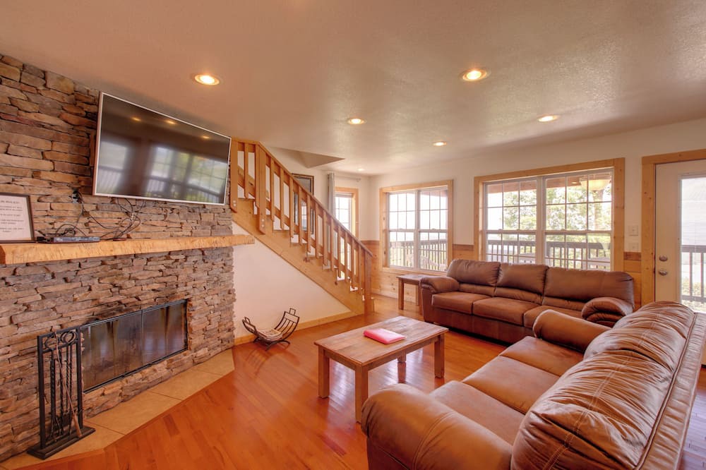 Photo of Bedroom in Bryant