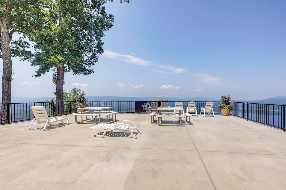 Photo of Outdoor in Bryant