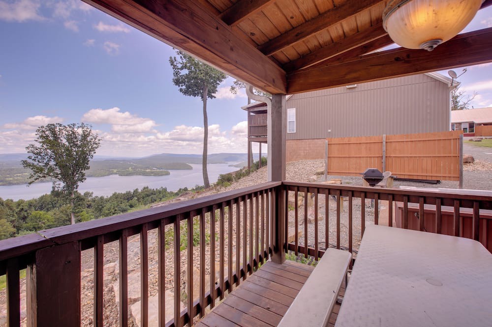 Photo of Outdoor in Bryant