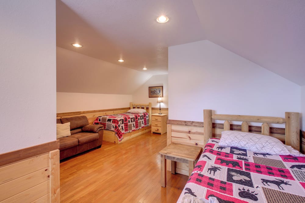 Photo of Bedroom in Bryant