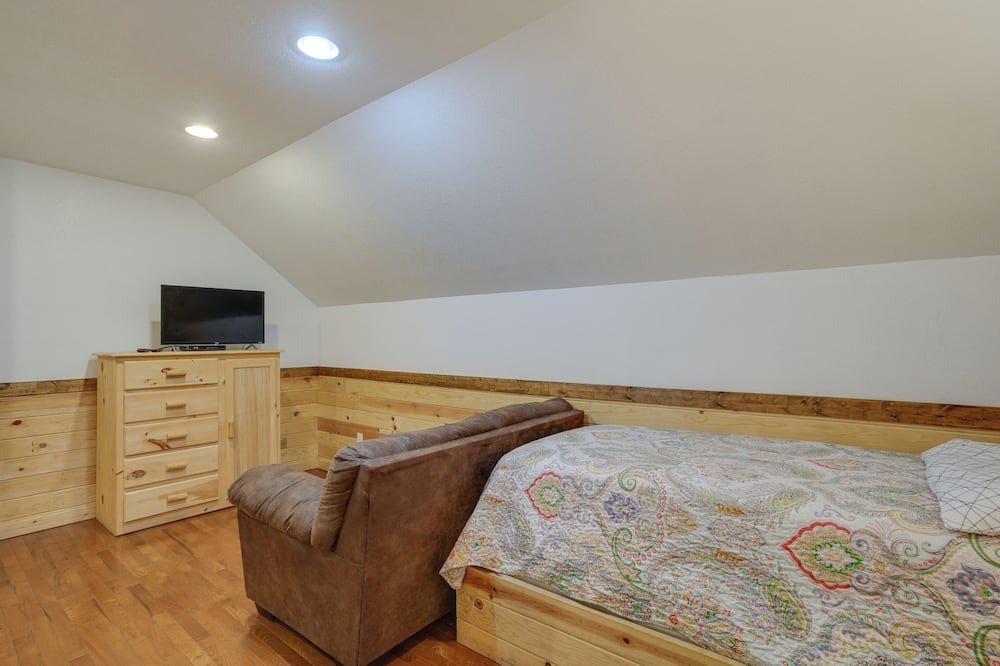 Photo of Bedroom in Bryant