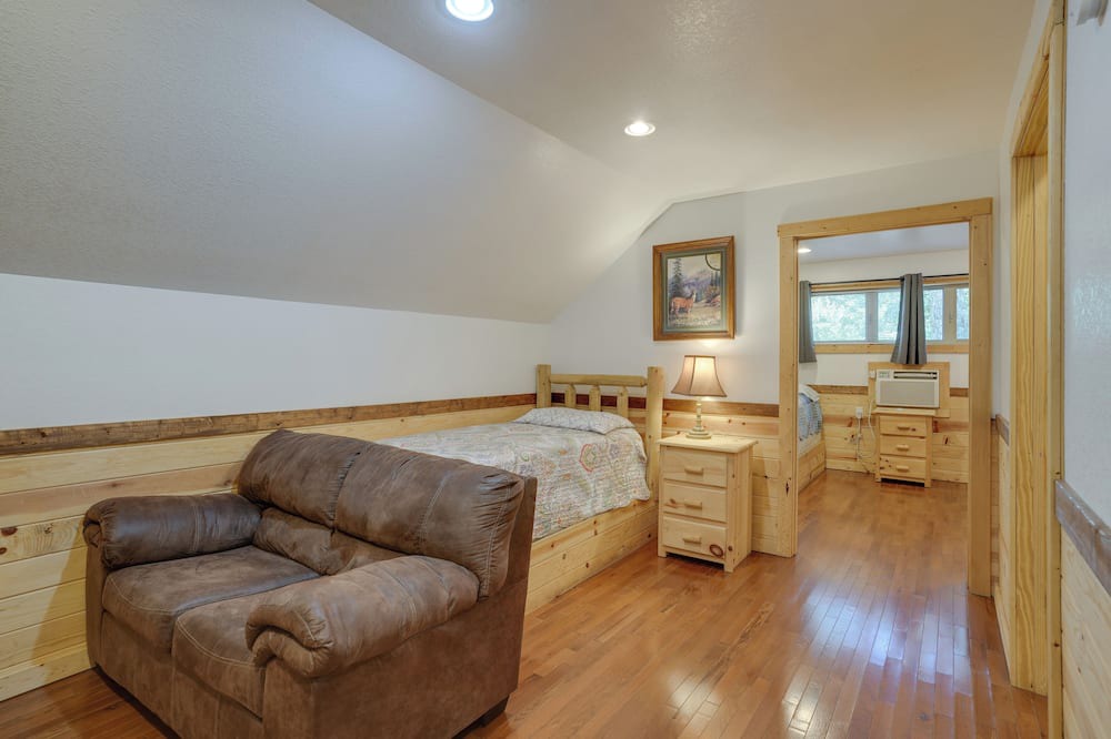 Photo of Bedroom in Bryant