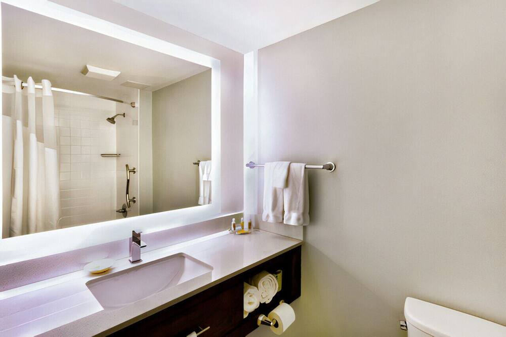 Photo of Bathroom in Hialeah