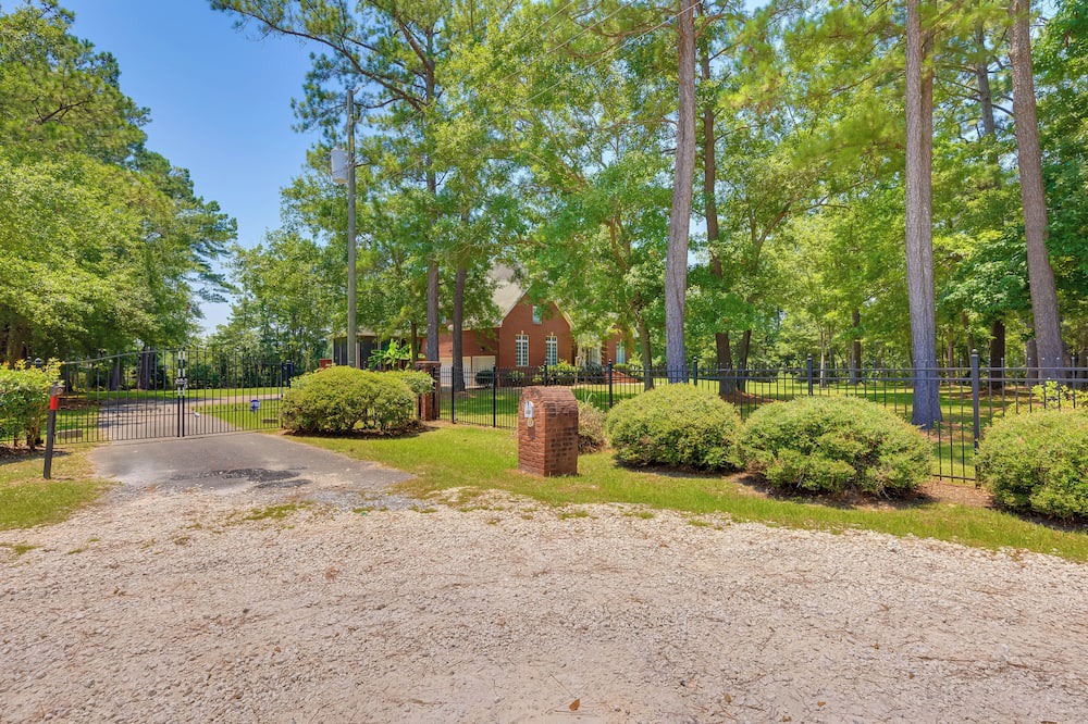 Photo of Outdoor in Theodore