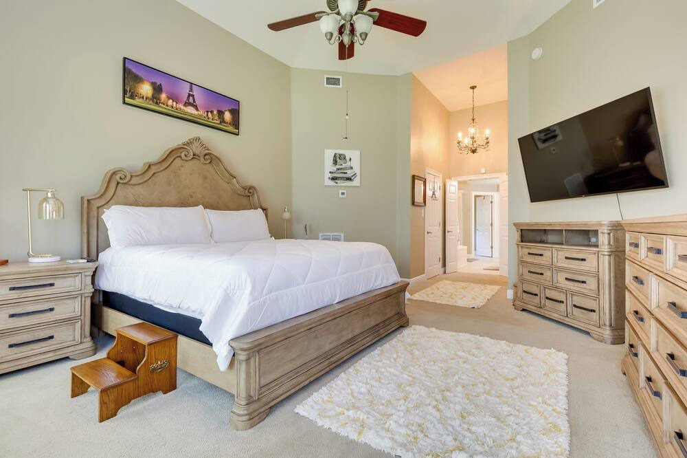 Photo of Bedroom in Theodore