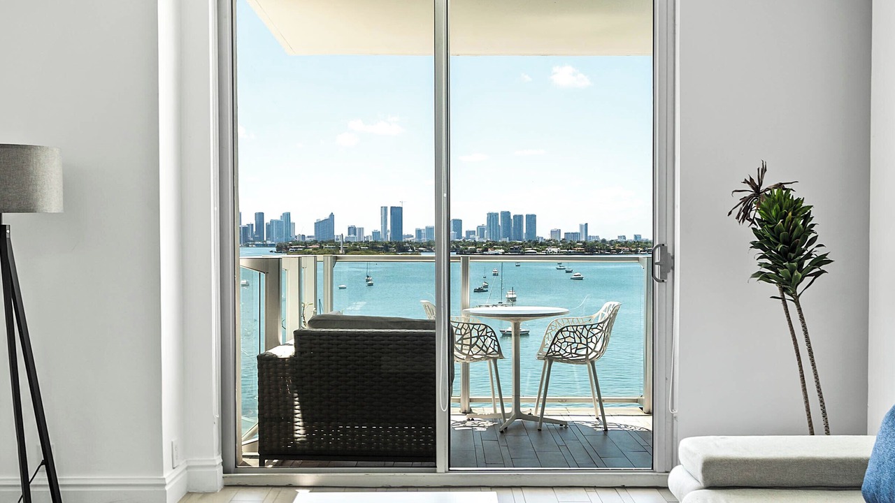 Photo of Patio Balcony in West Avenue