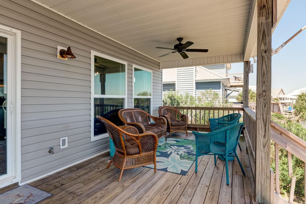 Photo of Patio Balcony in Royal Lagoons