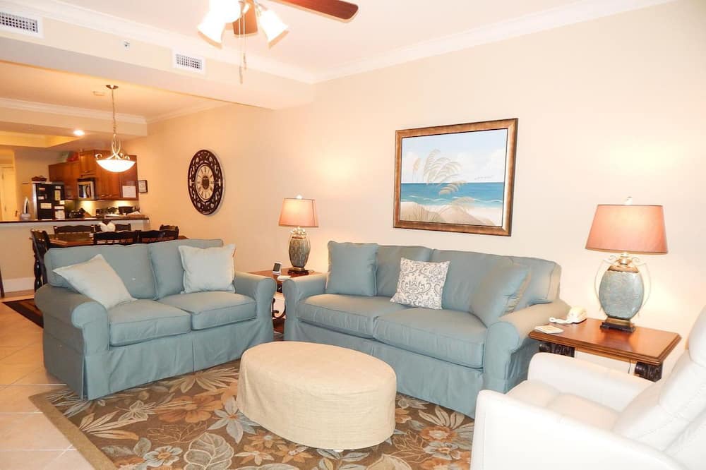 Photo of Livingroom in Dauphin Island