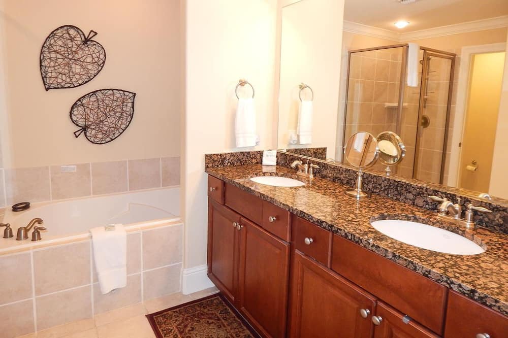Photo of Bathroom in Dauphin Island
