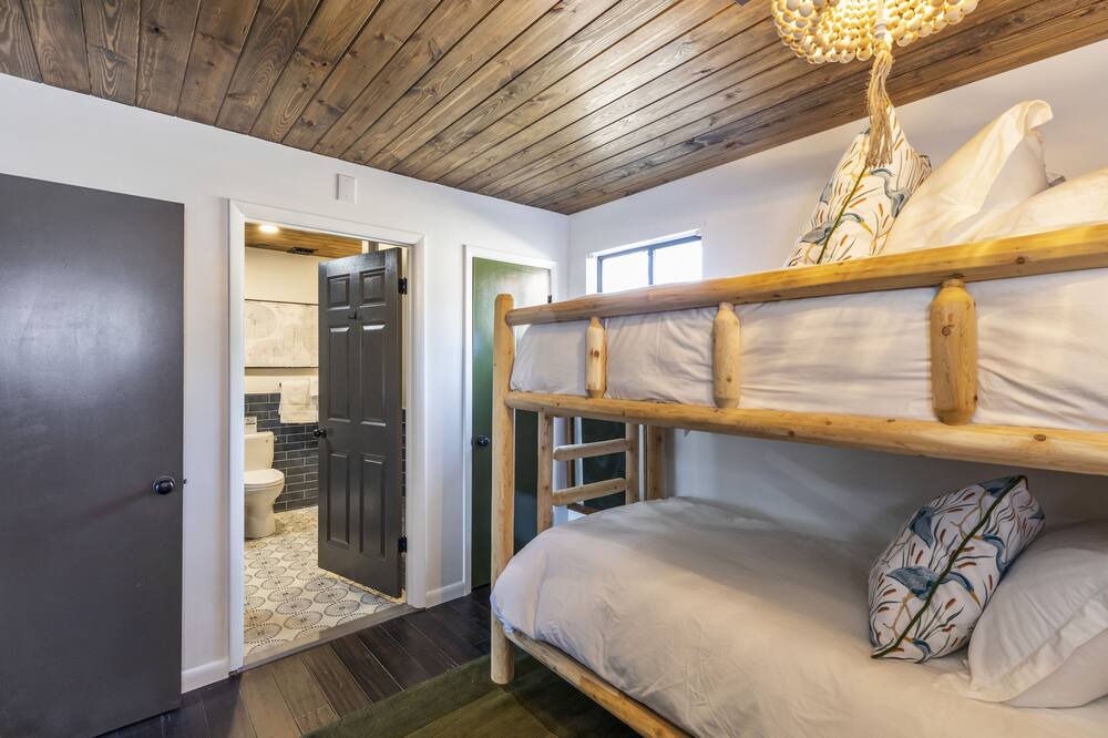 Photo of Bedroom in Little Kowaliga