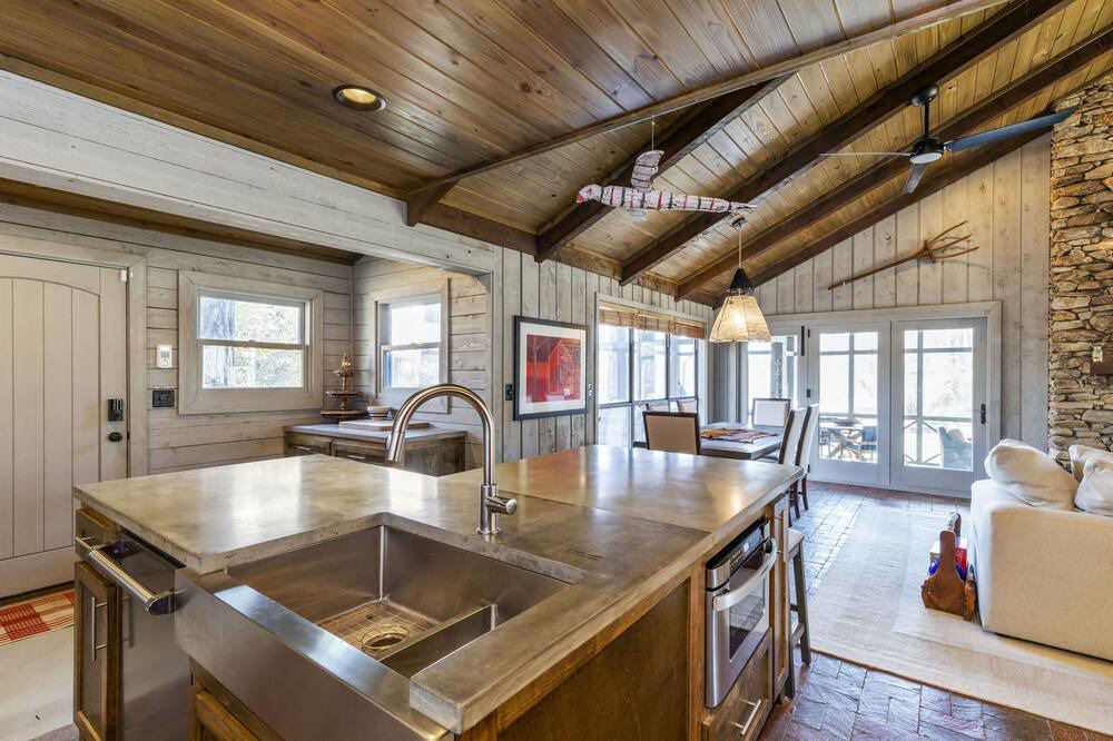 Photo of Kitchen in Little Kowaliga