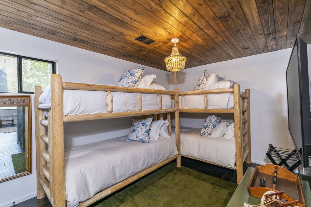 Photo of Bedroom in Little Kowaliga