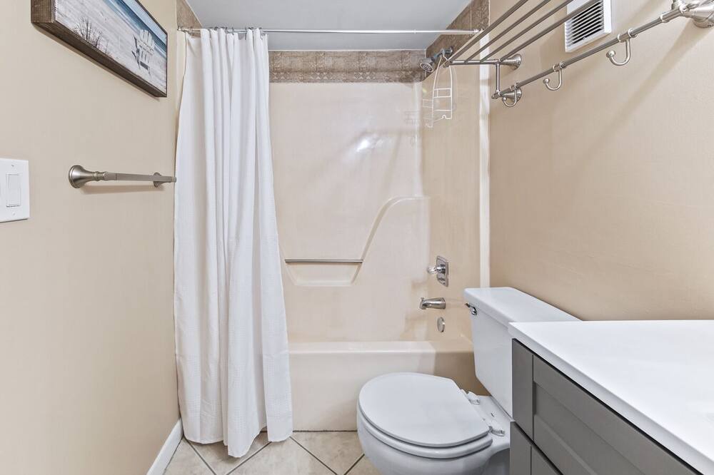 Photo of Bathroom in Gulf Shores