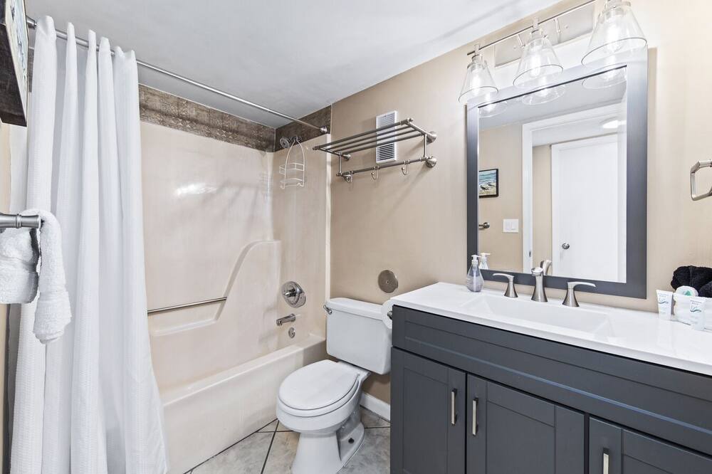 Photo of Bathroom in Gulf Shores