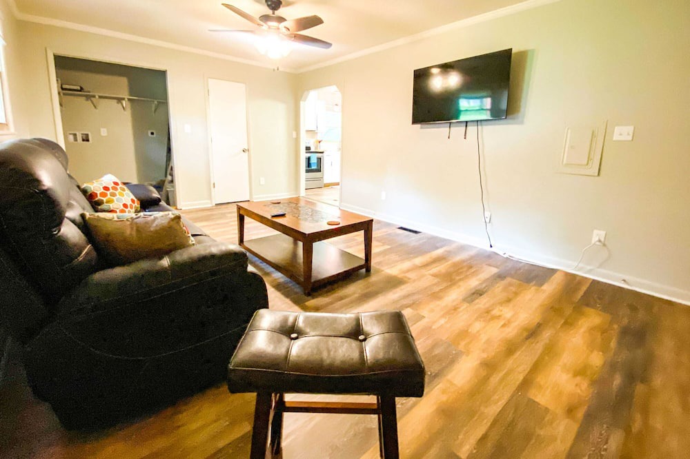 Photo of Bedroom in Normal