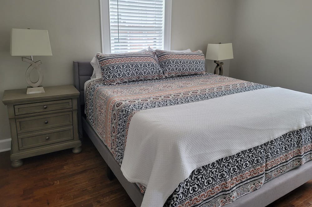 Photo of Bedroom in Albertville